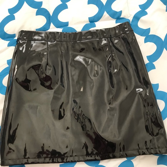 Black Faux Letter Mini Skirt With Front Zipper Elasticated Waist and flared hem - Picture 3 of 4